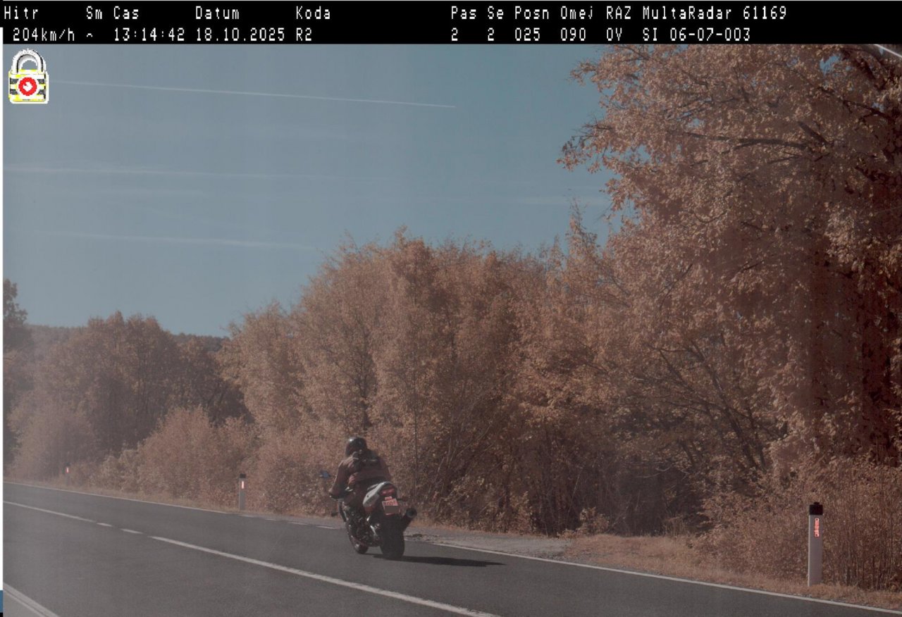 Ujel ga je pri hitrosti več kot 200 km/h Ujel ga je pri hitrosti več kot 200 km/h