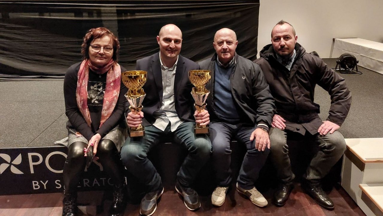 Pri dirkanju je najpomembnejša ekipa, ki je pri Domnu kar njegova družina. 
