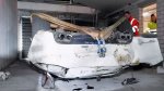 90-letnik s Porschejem 911 obvisel v zraku - fotografija 5