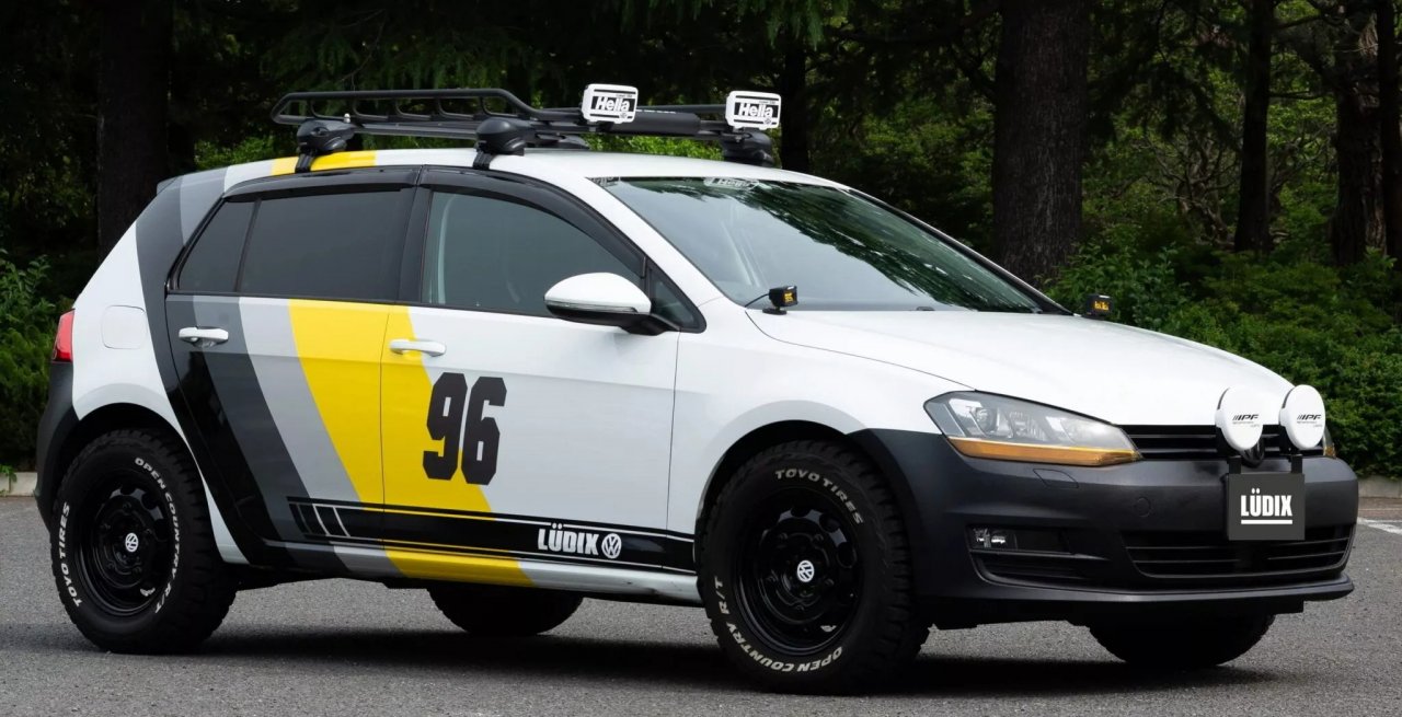 Od klasične kombilimuzine do offroaderja v eni potezi