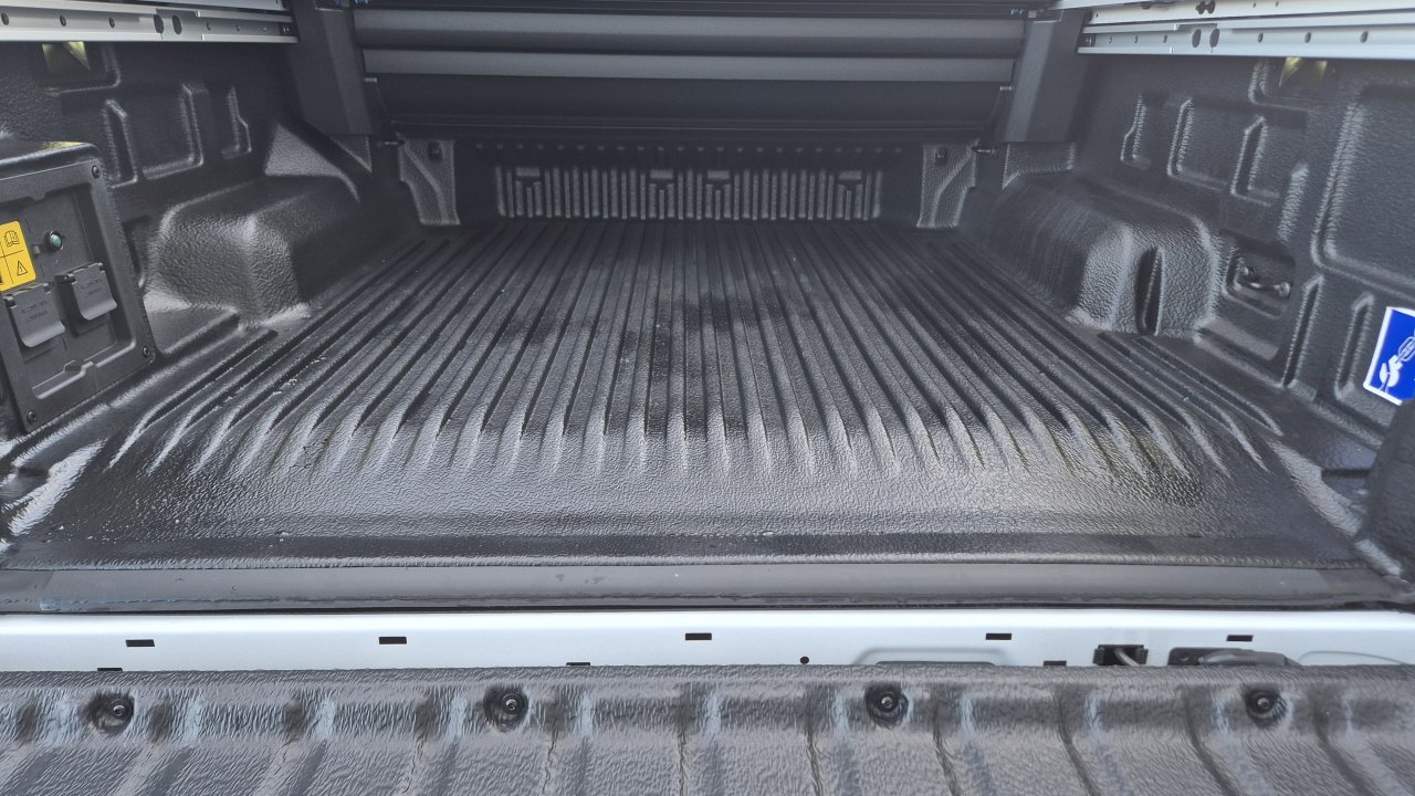 Za tiho vožnjo po mestu in delu na gradbišču