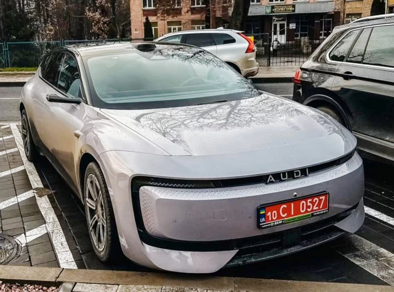 Kitajski električni AUDI E5 opažen v Ukrajini Kitajski električni AUDI E5 opažen v Ukrajini