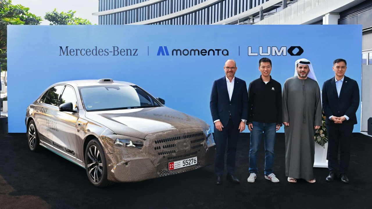 Prihaja osveženi Mercedes razred S, V12 motor ostaja Prihaja osveženi Mercedes razred S, V12 motor ostaja