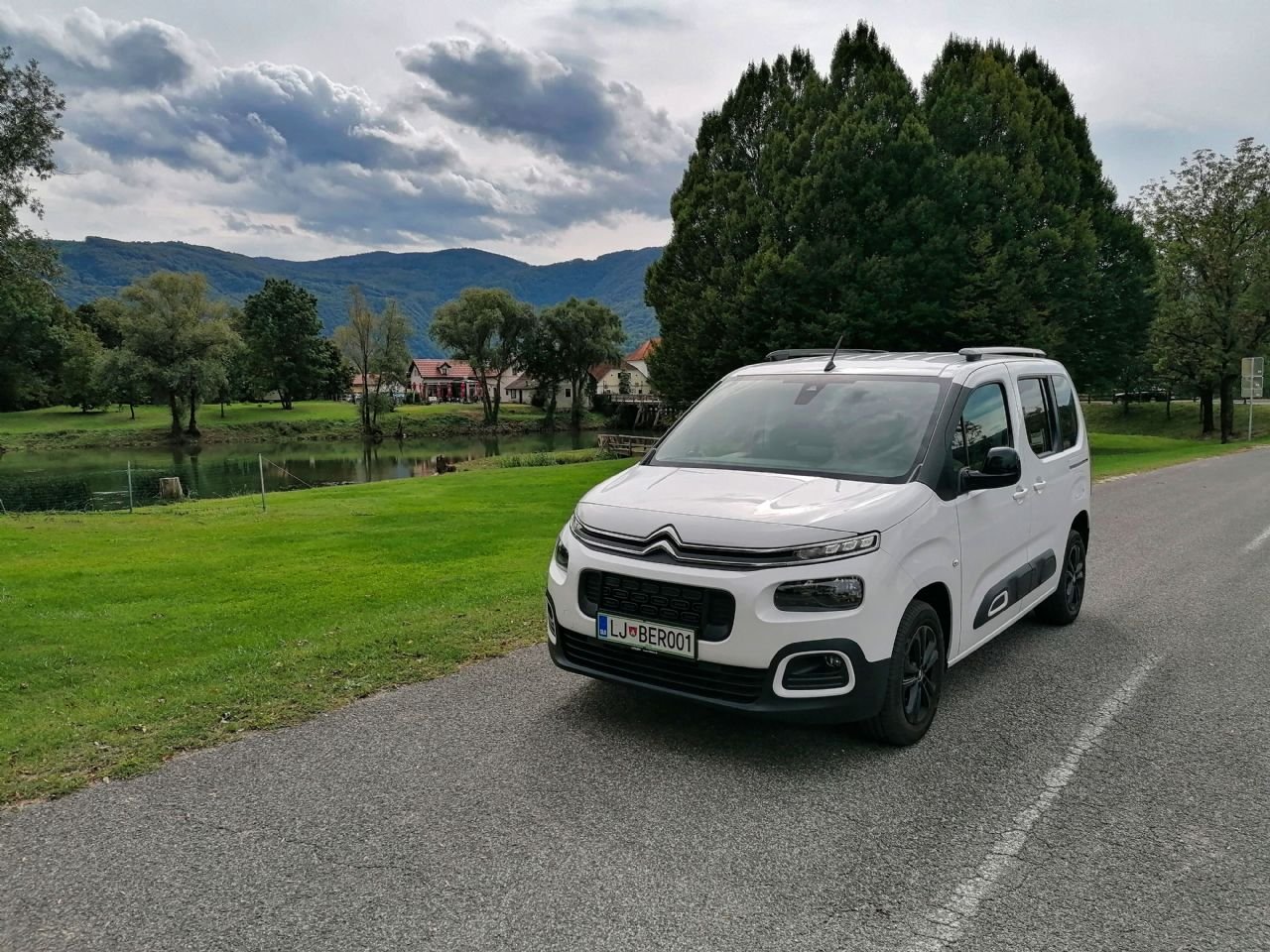 Vrača se Berlingo in vsi njegovi bratje, brez omejitev Vrača se Berlingo in vsi njegovi bratje, brez omejitev