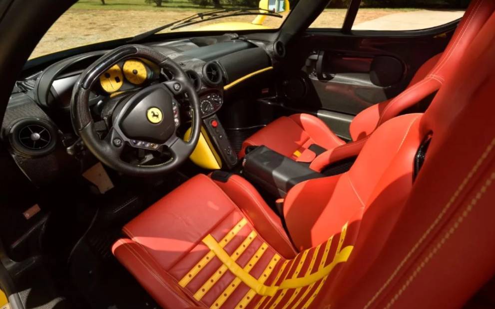Rekordno visoka cena za enega najbolj žlahtnih Ferrarijev Rekordno visoka cena za enega najbolj žlahtnih Ferrarijev