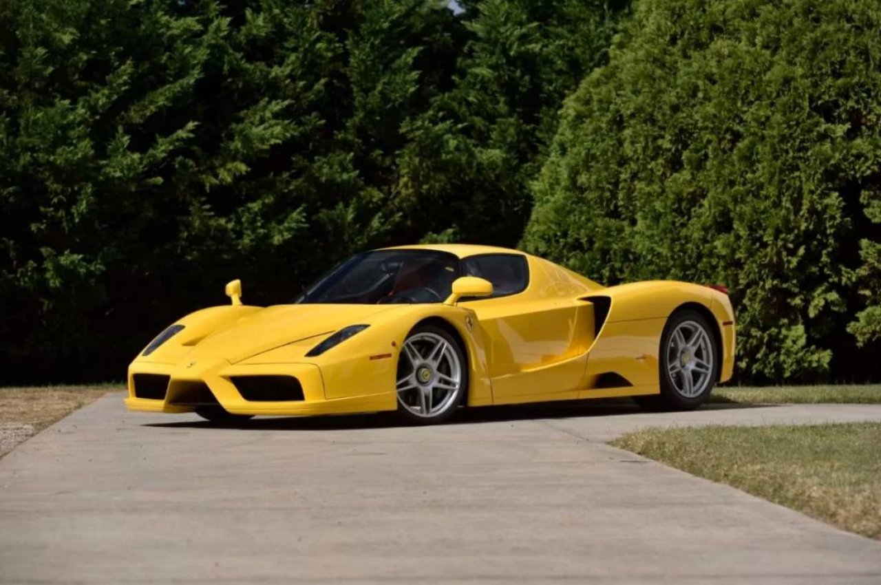Rekordno visoka cena za enega najbolj žlahtnih Ferrarijev Rekordno visoka cena za enega najbolj žlahtnih Ferrarijev