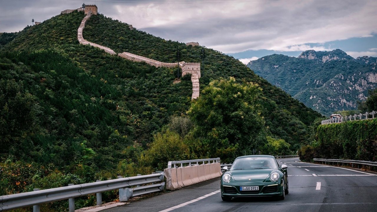 Porschejeva prodaja na Kitajskem prepolovljena