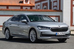 Škoda Superb postaja precej močnejša