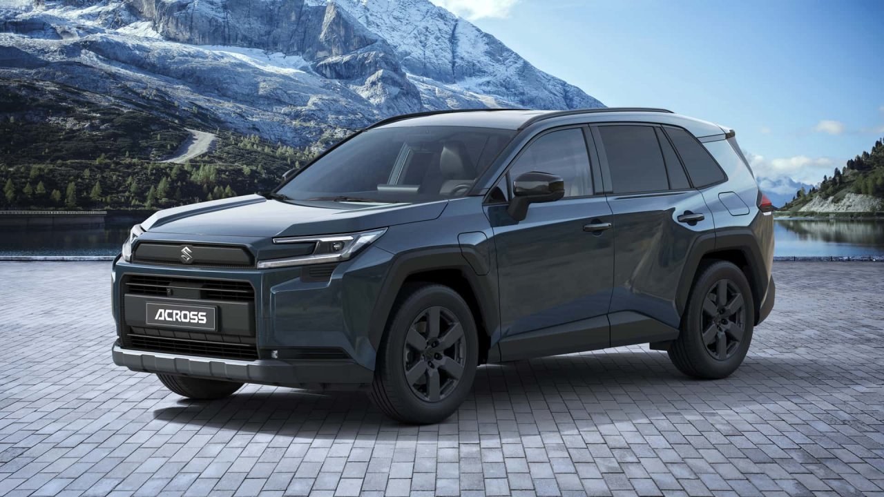 Suzuki si je spet sposodil najnovejšo Toyoto Suzuki si je spet sposodil najnovejšo Toyoto