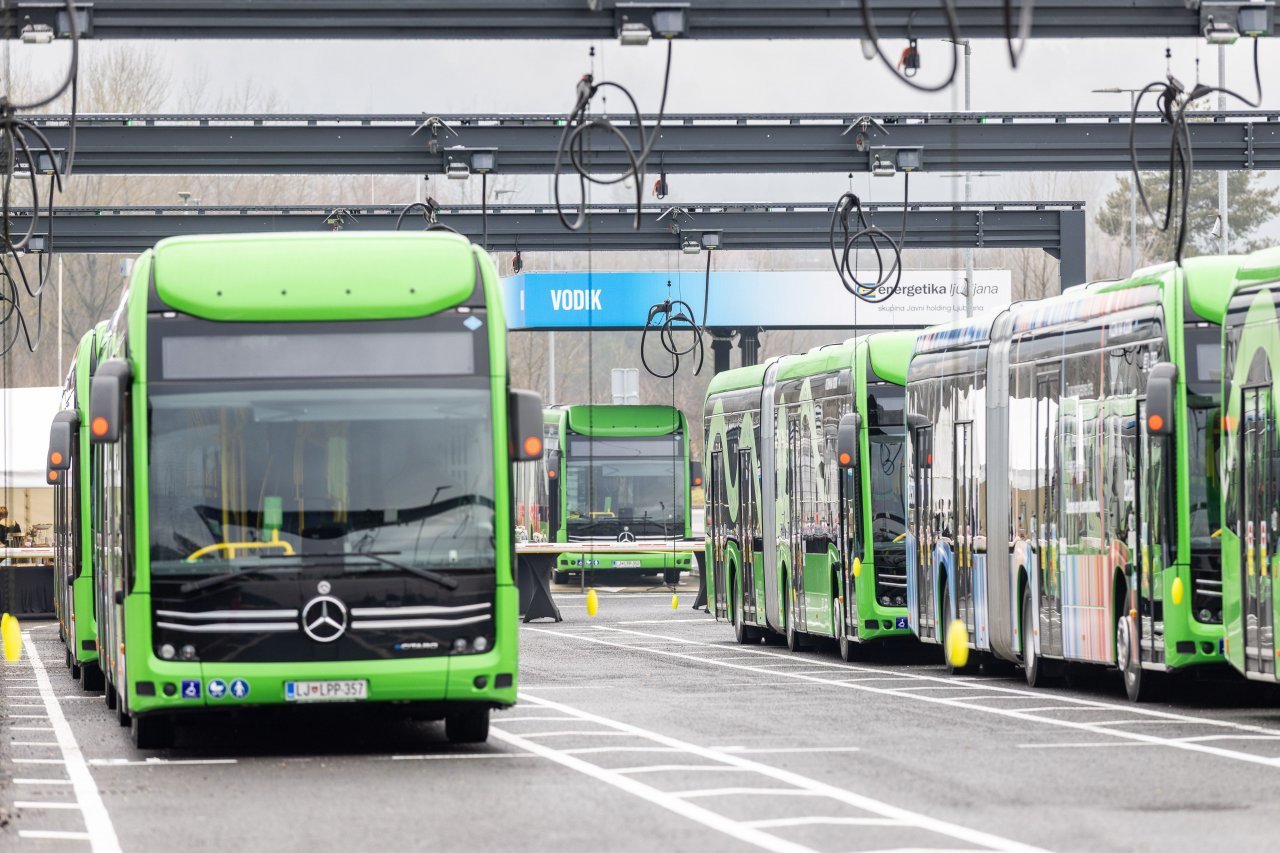 V Ljubljani zaživela prva prava vodikova polnilnica V Ljubljani zaživela prva prava vodikova polnilnica