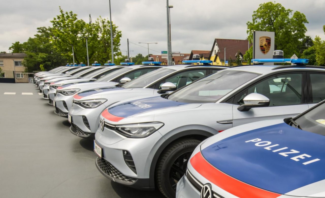 Električarji niso primerni za prave policijske naloge Električarji niso primerni za prave policijske naloge