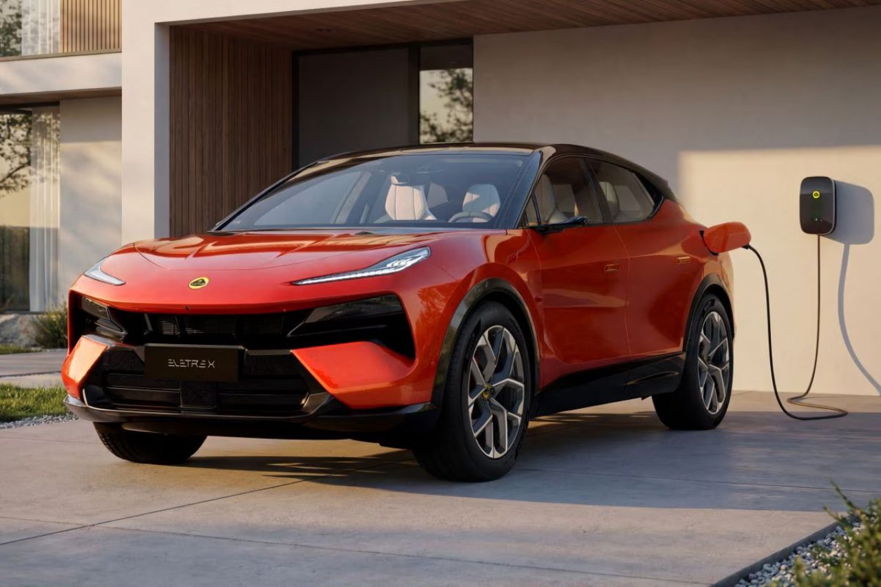 Električni Lotus na bencin
