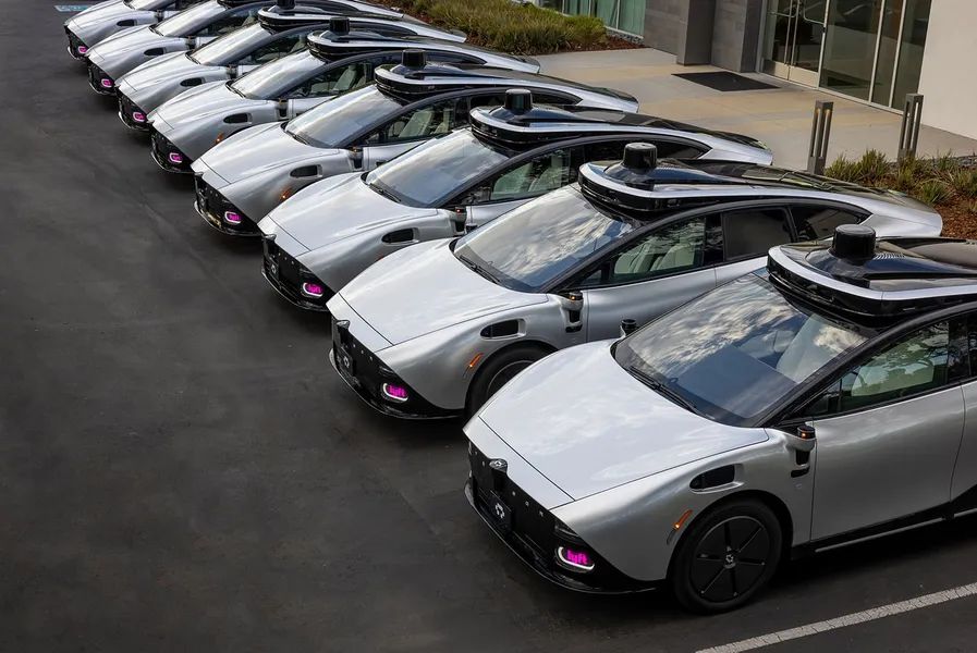 Prihaja Robocar: bo Tensor prepričal z avtonomno vožnjo 4?