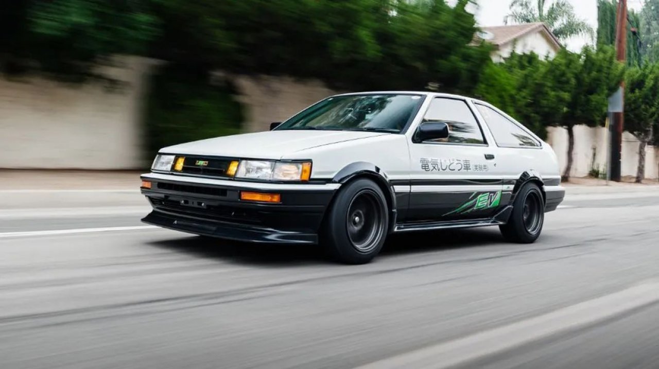 Tudi legendarna Corolla AE86 že vozi na elektriko