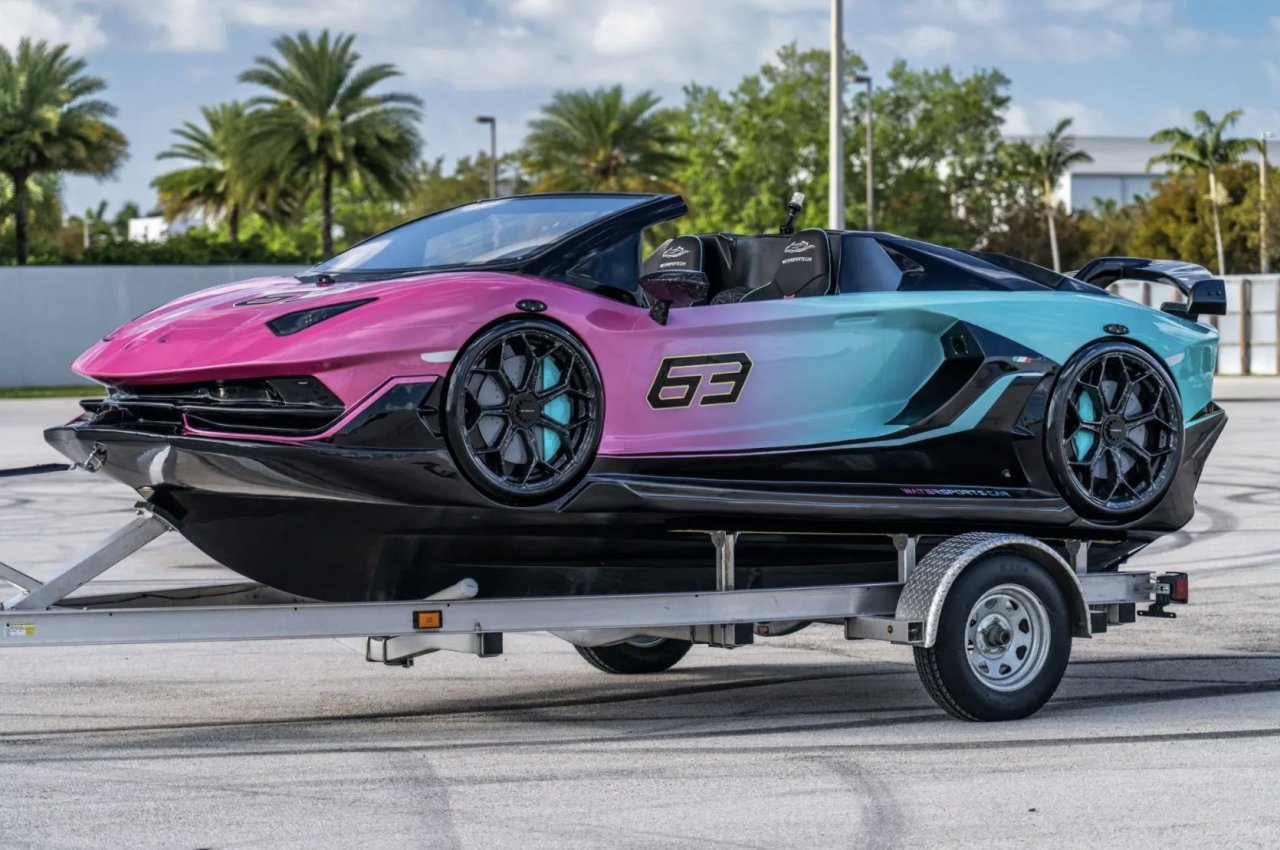 Aventador postal gliser za manj kot 50.000 evrov