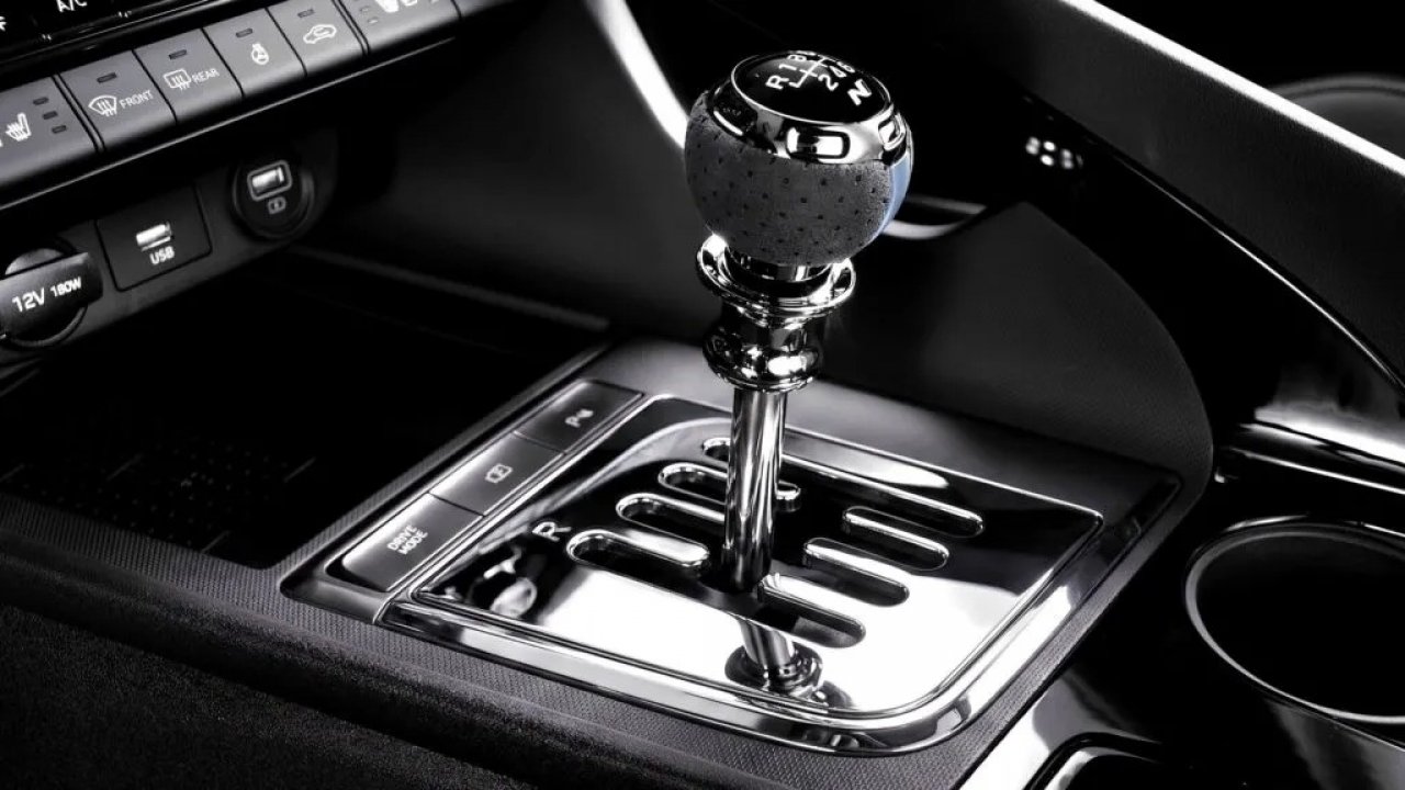 Hyundai patentiral kombinacijo ročnega in samodejnega menjalnika