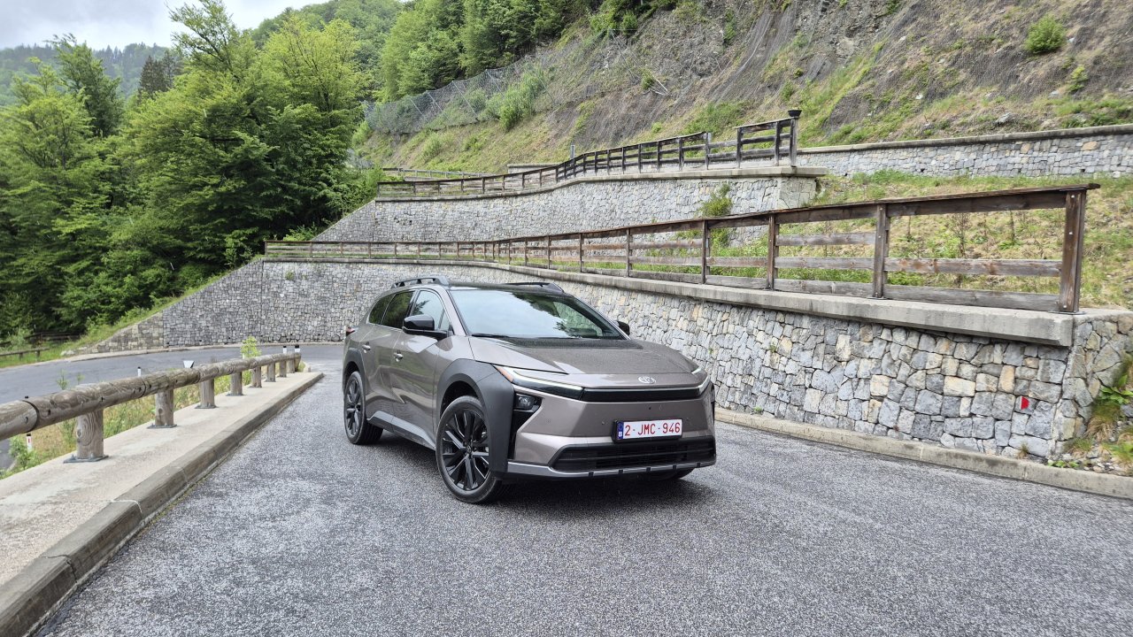 Krog po Gorenjski z družinsko štirikolesno gnano Toyoto
