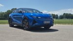 Poganjajo ga kar trije elektromotorji - fotografija 19